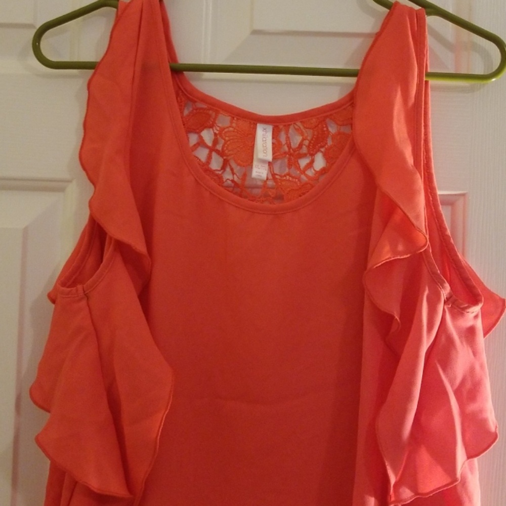 Cute blouse - Picture 2 of 4
